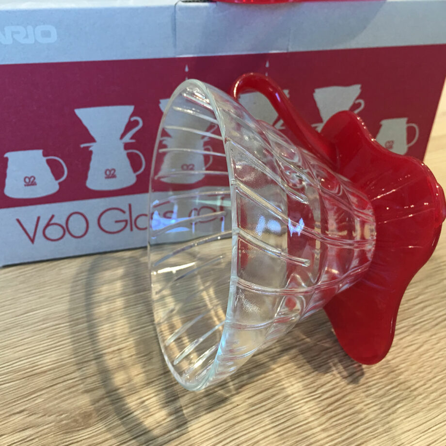 hario-kit-v60-verre-rouge-2
