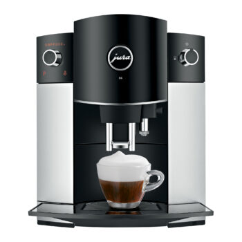 La machine à café Jura D6 de face ayant préparé un cappuccino avec une mousse onctueuse.