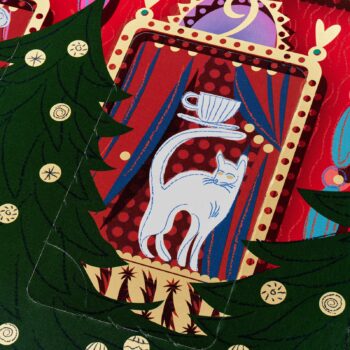 Calendrier de l'Avent Dammann Frères 2025 avec un chat blanc stylisé tenant une tasse de thé devant un sapin de Noël stylisé, design féerique