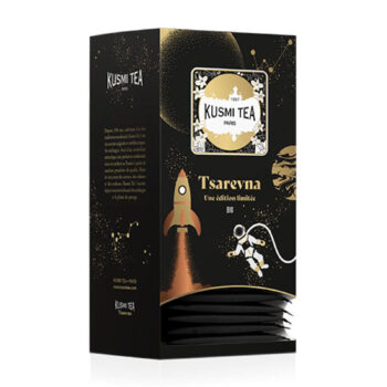 Boîte de thé Kusmi Tea Tsarevna édition 2025 BIO, design espace noir, étoiles dorées, astronaute et fusée orange