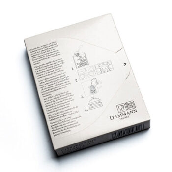 Boîte de filtres à thé Dammann Frères compostables, avec instructions d'utilisation illustrées et logo de la marque