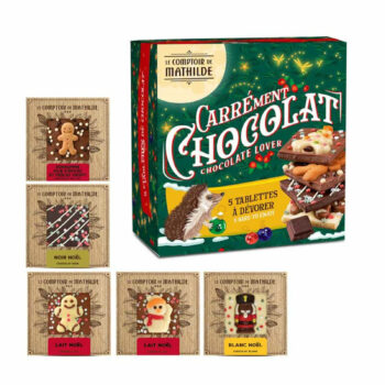 Coffret Carrément Chocolat avec les 5 tablettes assorties : chocolat noir, chocolat au lait et chocolat blanc avec motifs festifs.