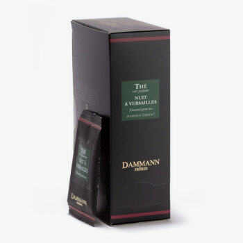 Boîte noire Dammann Frères Nuit à Versailles thé en sachets, design doré/rouge, un sachet sorti