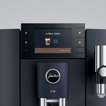 Écran de la machine JURA E8 affichant « Coffee Timer » et « Café 6h30 », avec un bouton « Désactiver »