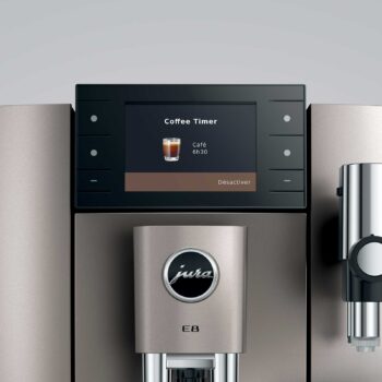 Écran d'une machine à café Jura E8 affichant le Coffee Timer avec l'heure programmée pour le café à 6h30, et le bouton désactiver.