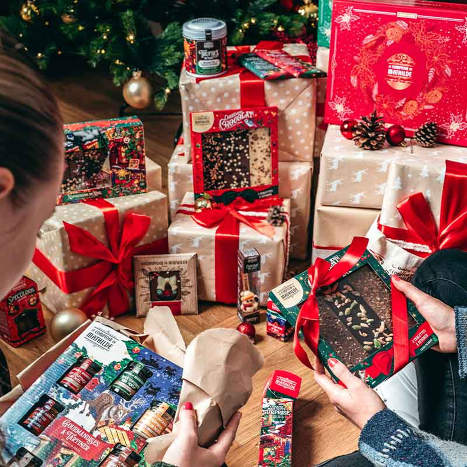 Le Comptoir de Mathilde Coffret 3 Tablettes Noël noir et lait - 3x90g – Image 2