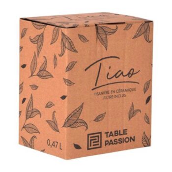 Boîte en carton marron avec motif de feuilles stylisées, indiquant "Tiao Tisanière en céramique Filtre inclus" et "Table Passion 0,47L"