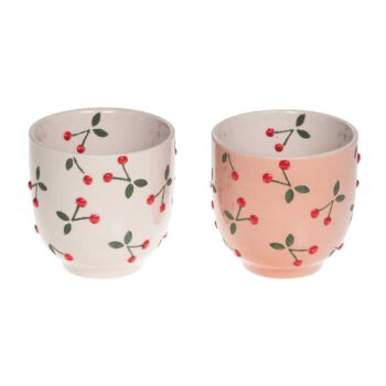 Deux gobelets Amadeus Griotte en grès, crème et rose pâle, décorés de cerises rouges peintes à la main, 7x7 cm