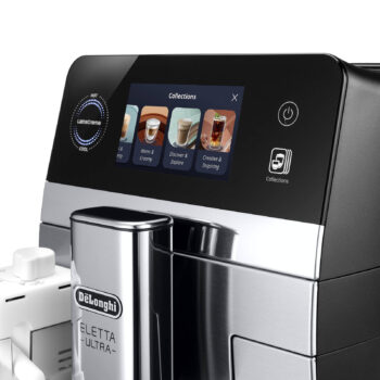 Écran tactile d'une machine à café De'Longhi Eletta Ultra affichant les collections de boissons, avec des options comme 'Warm & Creamy' et 'Creative & Inspiring'