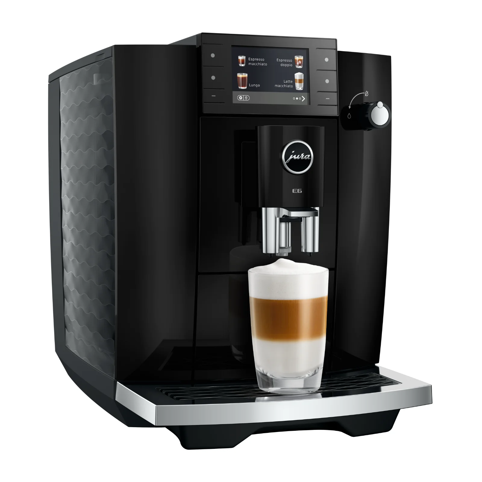 Machine à expresso automatique Jura E6 noire avec écran de sélection et verre de latte macchiato posé sur le repose-tasse